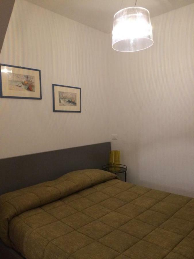 Camere Nicolina 3 เวอนาซซา ภายนอก รูปภาพ